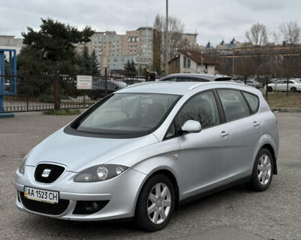 Серый Сеат Altea XL, объемом двигателя 1.98 л и пробегом 71 тыс. км за 9200 $, фото 2 на Automoto.ua