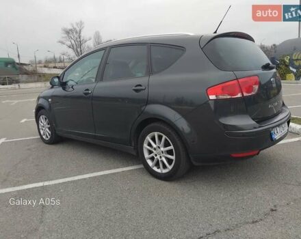 Сірий Сеат Altea XL, об'ємом двигуна 1.98 л та пробігом 165 тис. км за 6800 $, фото 6 на Automoto.ua