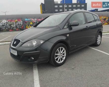 Сірий Сеат Altea XL, об'ємом двигуна 1.98 л та пробігом 165 тис. км за 6800 $, фото 2 на Automoto.ua