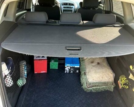 Серый Сеат Altea XL, объемом двигателя 1.6 л и пробегом 360 тыс. км за 6950 $, фото 2 на Automoto.ua