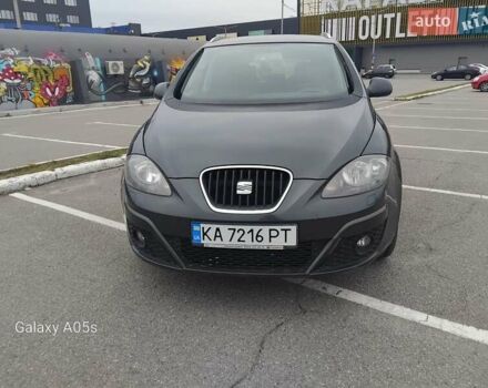 Сірий Сеат Altea XL, об'ємом двигуна 1.98 л та пробігом 165 тис. км за 6800 $, фото 1 на Automoto.ua