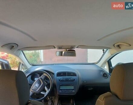 Сеат Altea XL 2012 у Харкові на Automoto.ua Сірий Сеат Altea XL, об'ємом двигуна 1.6 л та пробігом 155 тис. км за 7200 $, фото 3 на Automoto.ua
