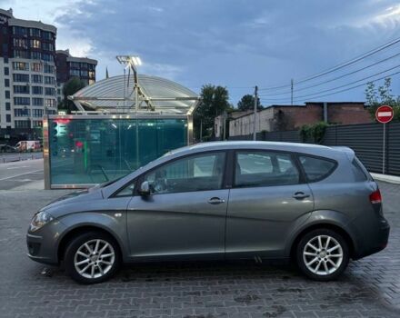 Сеат Altea XL 2013 в Черкассах на Automoto.ua Серый Сеат Altea XL, объемом двигателя 1.6 л и пробегом 333 тыс. км за 7500 $, фото 2 на Automoto.ua