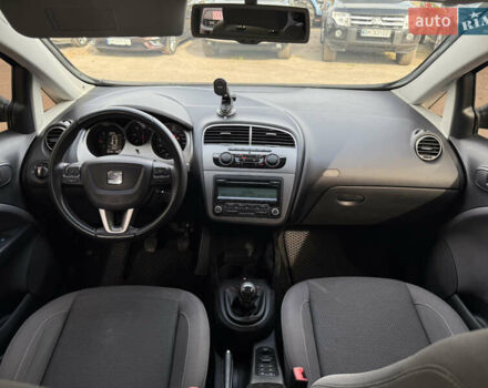 Серый Сеат Altea XL, объемом двигателя 1.6 л и пробегом 94 тыс. км за 11300 $, фото 8 на Automoto.ua