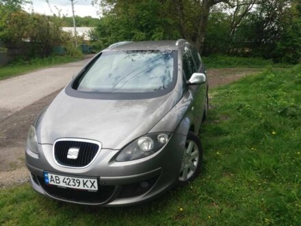Сеат Altea XL 2007 у Вінниці на Automoto.ua Сірий Сеат Altea XL, об'ємом двигуна 2 л та пробігом 335 тис. км за 5600 $, фото 1 на Automoto.ua