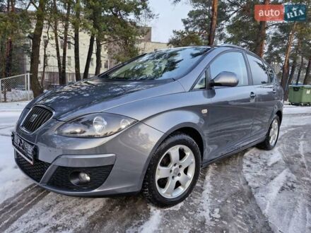 Сеат Altea XL 2012 в Староконстантинов на Automoto.ua Серый Сеат Altea XL, объемом двигателя 1.8 л и пробегом 151 тыс. км за 8550 $, фото 1 на Automoto.ua
