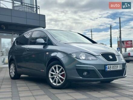 Сеат Altea XL 2012 в Виннице на Automoto.ua Серый Сеат Altea XL, объемом двигателя 1.98 л и пробегом 270 тыс. км за 8499 $, фото 1 на Automoto.ua