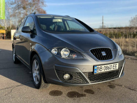 Сеат Altea XL 2012 у Києві на Automoto.ua Сірий Сеат Altea XL, об'ємом двигуна 1.6 л та пробігом 236 тис. км за 8599 $, фото 1 на Automoto.ua