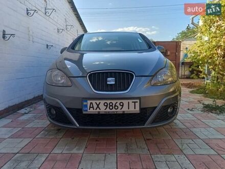Сеат Altea XL 2012 в Харькове на Automoto.ua Серый Сеат Altea XL, объемом двигателя 1.6 л и пробегом 155 тыс. км за 7800 $, фото 1 на Automoto.ua