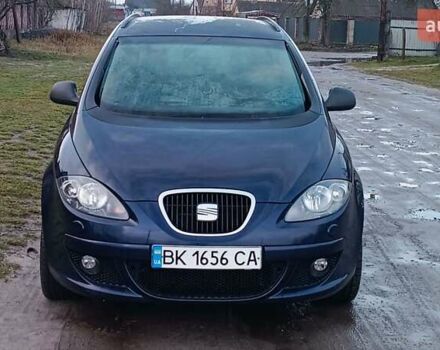 Синий Сеат Altea XL, объемом двигателя 1.9 л и пробегом 281 тыс. км за 5650 $, фото 4 на Automoto.ua