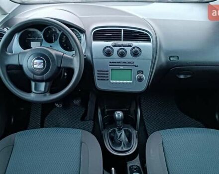 Синий Сеат Altea XL, объемом двигателя 1.9 л и пробегом 281 тыс. км за 5650 $, фото 59 на Automoto.ua