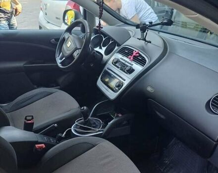 Синий Сеат Altea XL, объемом двигателя 1.4 л и пробегом 200 тыс. км за 6400 $, фото 4 на Automoto.ua