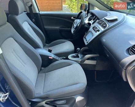 Синий Сеат Altea XL, объемом двигателя 0 л и пробегом 120 тыс. км за 11700 $, фото 6 на Automoto.ua