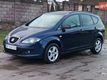 Синий Сеат Altea XL, объемом двигателя 1.9 л и пробегом 281 тыс. км за 5650 $, фото 1 на Automoto.ua