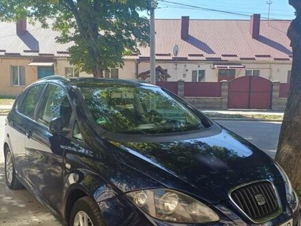 Сеат Altea XL 2009 в Ровно на Automoto.ua Синий Сеат Altea XL, объемом двигателя 1.4 л и пробегом 200 тыс. км за 6400 $, фото 1 на Automoto.ua
