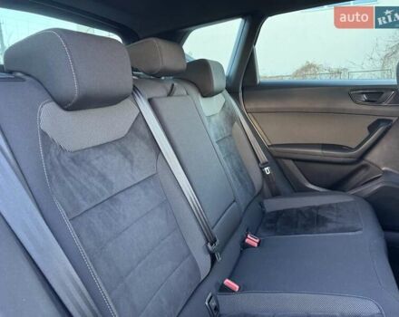 Белый Сеат Ateca, объемом двигателя 1.97 л и пробегом 165 тыс. км за 22800 $, фото 17 на Automoto.ua