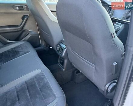 Белый Сеат Ateca, объемом двигателя 1.97 л и пробегом 165 тыс. км за 22800 $, фото 19 на Automoto.ua