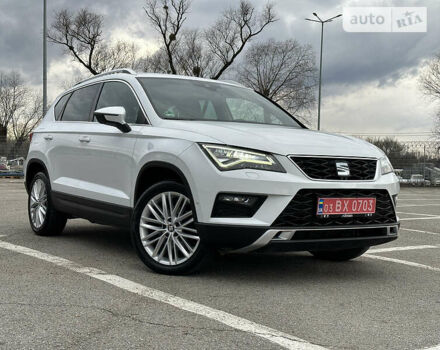 Білий Сеат Ateca, об'ємом двигуна 2 л та пробігом 250 тис. км за 20800 $, фото 1 на Automoto.ua