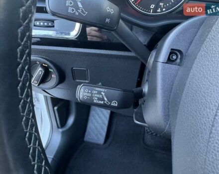 Белый Сеат Ateca, объемом двигателя 1.97 л и пробегом 165 тыс. км за 22800 $, фото 35 на Automoto.ua