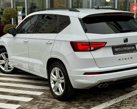 Белый Сеат Ateca, объемом двигателя 1.97 л и пробегом 113 тыс. км за 24000 $, фото 4 на Automoto.ua