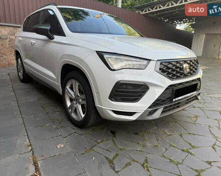Белый Сеат Ateca, объемом двигателя 1.97 л и пробегом 38 тыс. км за 34200 $, фото 5 на Automoto.ua