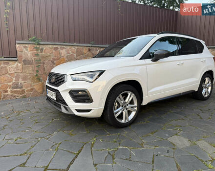 Белый Сеат Ateca, объемом двигателя 1.97 л и пробегом 38 тыс. км за 34200 $, фото 1 на Automoto.ua