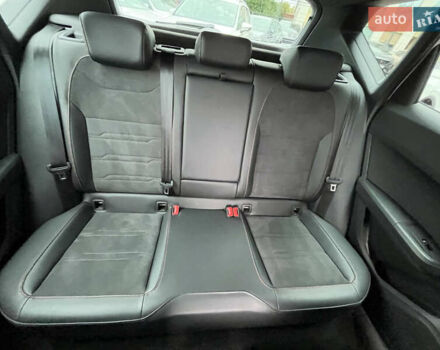 Белый Сеат Ateca, объемом двигателя 1.97 л и пробегом 9 тыс. км за 36128 $, фото 22 на Automoto.ua