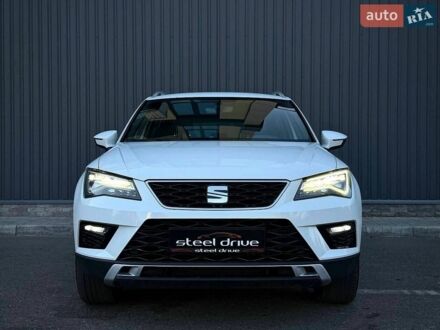 Белый Сеат Ateca, объемом двигателя 1.6 л и пробегом 166 тыс. км за 18999 $, фото 1 на Automoto.ua