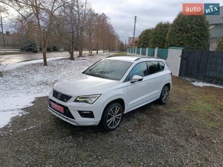 Білий Сеат Ateca, об'ємом двигуна 2 л та пробігом 217 тис. км за 25700 $, фото 1 на Automoto.ua