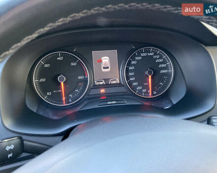 Красный Сеат Ateca, объемом двигателя 1.6 л и пробегом 150 тыс. км за 17000 $, фото 6 на Automoto.ua