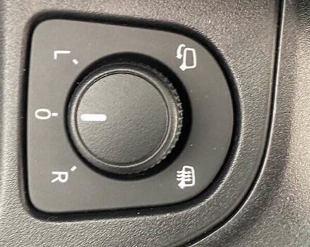 Красный Сеат Ateca, объемом двигателя 2 л и пробегом 184 тыс. км за 24950 $, фото 27 на Automoto.ua