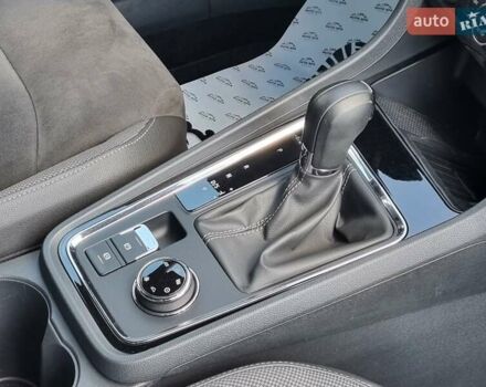 Сірий Сеат Ateca, об'ємом двигуна 2 л та пробігом 195 тис. км за 21300 $, фото 22 на Automoto.ua