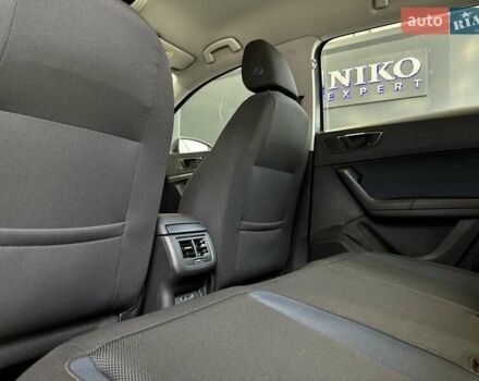 Сірий Сеат Ateca, об'ємом двигуна 1.6 л та пробігом 155 тис. км за 18000 $, фото 27 на Automoto.ua