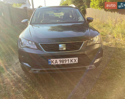 Серый Сеат Ateca, объемом двигателя 1.6 л и пробегом 62 тыс. км за 23500 $, фото 2 на Automoto.ua