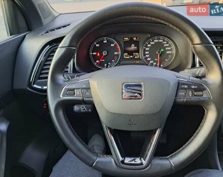 Серый Сеат Ateca, объемом двигателя 1.97 л и пробегом 181 тыс. км за 21999 $, фото 24 на Automoto.ua