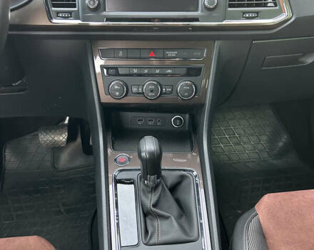 Серый Сеат Ateca, объемом двигателя 1.6 л и пробегом 80 тыс. км за 19500 $, фото 15 на Automoto.ua