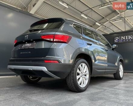 Сірий Сеат Ateca, об'ємом двигуна 1.6 л та пробігом 155 тис. км за 18000 $, фото 15 на Automoto.ua