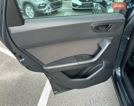 Серый Сеат Ateca, объемом двигателя 1.6 л и пробегом 80 тыс. км за 19500 $, фото 12 на Automoto.ua