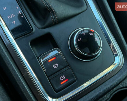 Серый Сеат Ateca, объемом двигателя 1.6 л и пробегом 78 тыс. км за 20900 $, фото 16 на Automoto.ua