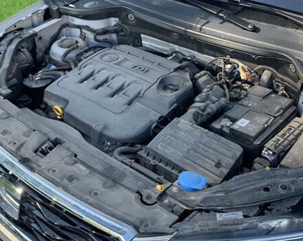 Сірий Сеат Ateca, об'ємом двигуна 1.6 л та пробігом 81 тис. км за 22000 $, фото 5 на Automoto.ua