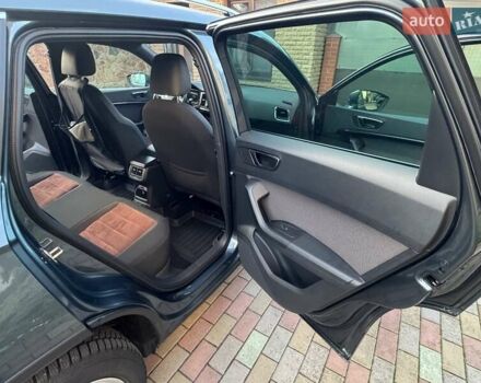 Серый Сеат Ateca, объемом двигателя 1.6 л и пробегом 114 тыс. км за 21500 $, фото 14 на Automoto.ua