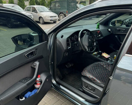 Серый Сеат Ateca, объемом двигателя 1.6 л и пробегом 112 тыс. км за 20900 $, фото 2 на Automoto.ua