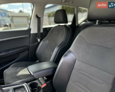 Серый Сеат Ateca, объемом двигателя 1.5 л и пробегом 61 тыс. км за 22500 $, фото 17 на Automoto.ua