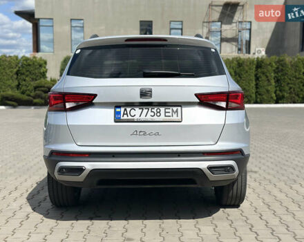 Серый Сеат Ateca, объемом двигателя 1.5 л и пробегом 61 тыс. км за 22500 $, фото 4 на Automoto.ua