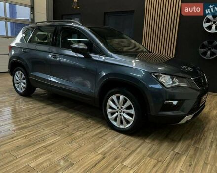 Сірий Сеат Ateca, об'ємом двигуна 1.6 л та пробігом 175 тис. км за 11000 $, фото 1 на Automoto.ua