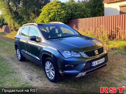 Серый Сеат Ateca, объемом двигателя 1.6 л и пробегом 62 тыс. км за 23300 $, фото 1 на Automoto.ua