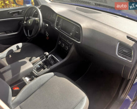 Синий Сеат Ateca, объемом двигателя 1.6 л и пробегом 35 тыс. км за 13900 $, фото 1 на Automoto.ua