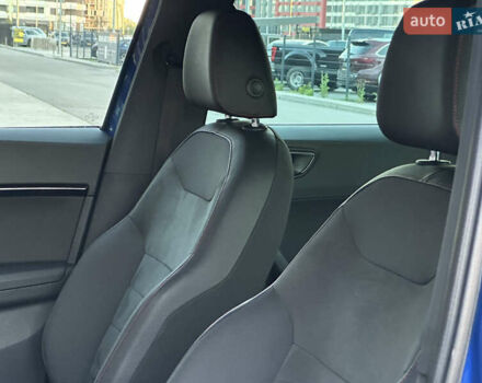 Синий Сеат Ateca, объемом двигателя 2 л и пробегом 196 тыс. км за 21800 $, фото 31 на Automoto.ua