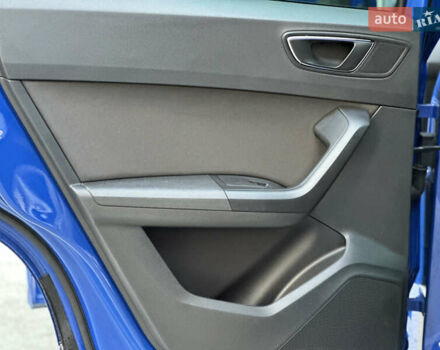 Синий Сеат Ateca, объемом двигателя 2 л и пробегом 196 тыс. км за 21800 $, фото 38 на Automoto.ua