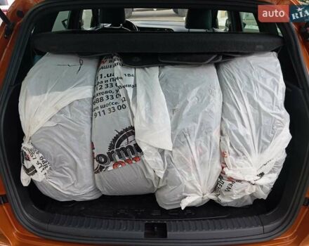 Помаранчевий Сеат Ateca, об'ємом двигуна 1.4 л та пробігом 69 тис. км за 20900 $, фото 31 на Automoto.ua